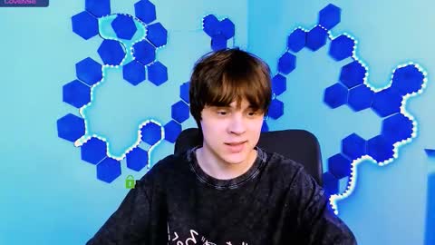 Snapshot of karl_mans chatting on 12/04/25, 09:40 Karl online show from 12/04/25, 09:40