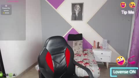 Snapshot of karla_charloby chatting on 02/04/25, 04:18 Karla online show from 02/04/25, 04:18