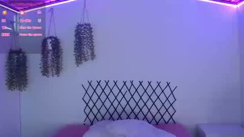 Snapshot of karla_charloby chatting on 09/22/25, 01:46 Karla online show from 09/22/25, 01:46