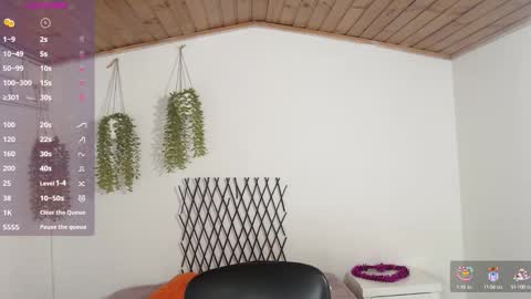 Snapshot of karla_charloby chatting on 10/14/25, 02:07 Karla online show from 10/14/25, 02:07