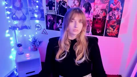 Karla online show from 10/23/25, 06:45