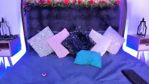 Karla Gonzaless online show from 09/19/25, 09:43