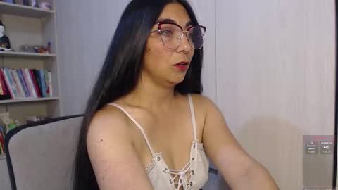 Karla  online show from 12/19/25, 10:28