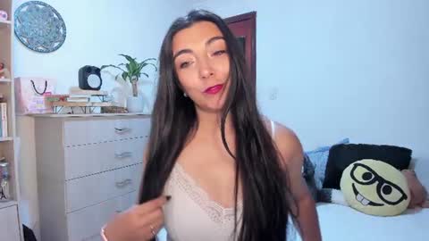 Karla  online show from 07/08/26, 10:42
