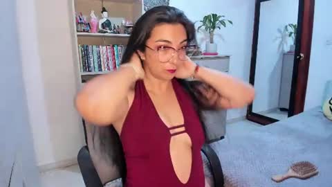 Karla  online show from 07/16/26, 10:43