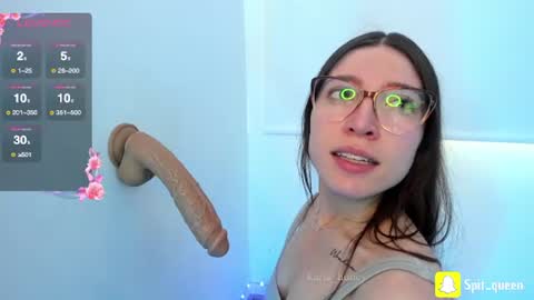 Snapshot of karla_honey_ chatting on 06/19/26, 02:21 Karla online show from 06/19/26, 02:21