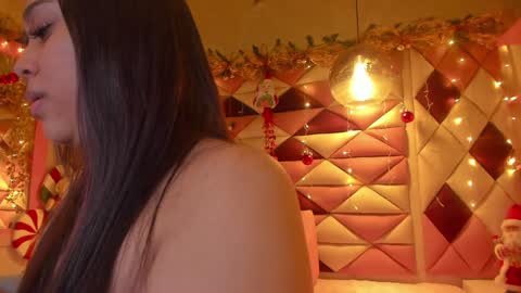 karolina  online show from 12/16/24, 03:08