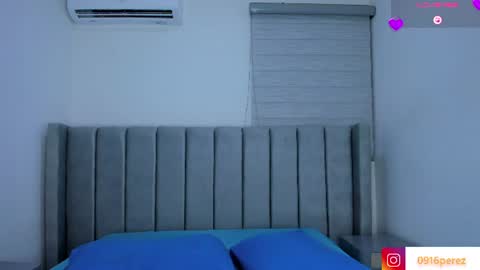 karolina  online show from 06/24/26, 12:04