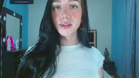 Snapshot of karla_zambrano chatting on 04/12/26, 10:37 karla online show from 04/12/26, 10:37