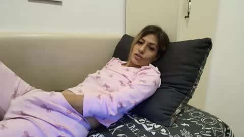 Crystyna online show from 10/26/25, 04:51