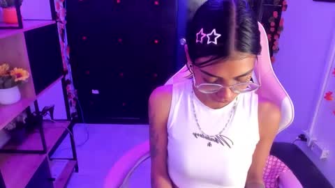 karlaslutskinny__ online show from 02/22/26, 10:30