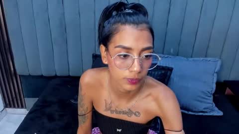 karlaslutskinny__ online show from 04/10/26, 09:52