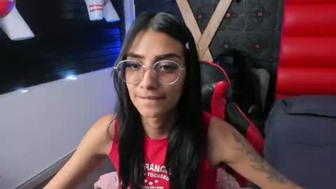 karlaslutskinny__ online show from 07/05/26, 06:53
