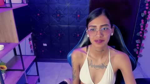 karlaslutskinny__ online show from 07/11/26, 10:22