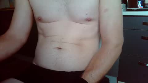 Snapshot of karlodi chatting on 10/04/25, 08:01 Kev online show from 10/04/25, 08:01