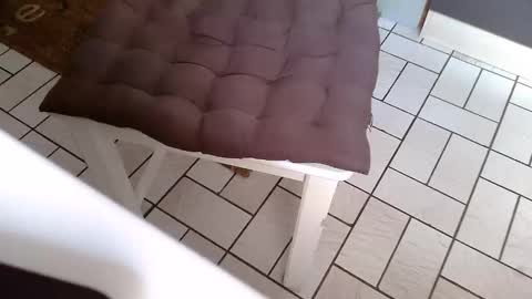 Snapshot of karlodi chatting on 10/09/25, 08:01 Kev online show from 10/09/25, 08:01