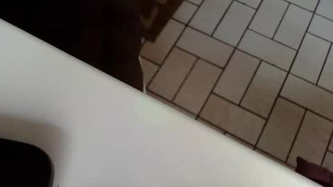 Snapshot of karlodi chatting on 10/19/25, 06:36 Kev online show from 10/19/25, 06:36