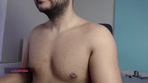 Snapshot of karnx_live chatting on 12/18/25, 01:50 Karn - click SHOW MORE to see all the videos and pics below online show from 12/18/25, 01:50