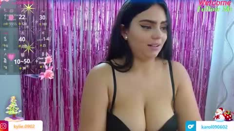 Snapshot of karol_09 chatting on 12/03/24, 11:13 karol 09 online show from 12/03/24, 11:13