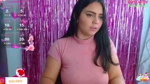 Snapshot of karol_09 chatting on 01/08/25, 04:55 karol 09 online show from 01/08/25, 04:55