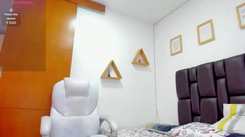 Karol online show from 10/15/25, 11:54