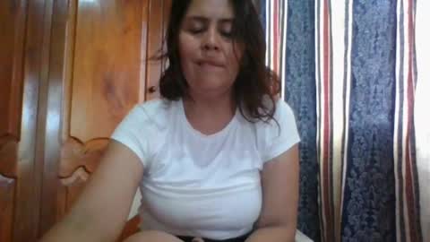 Snapshot of karol_gill chatting on 02/26/25, 08:54 Karol online show from 02/26/25, 08:54