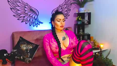 Karol Kenedy online show from 03/03/25, 09:33