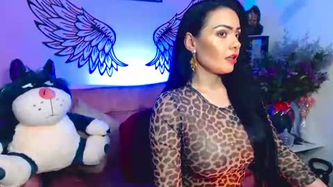 Karol Kenedy online show from 07/03/26, 06:53