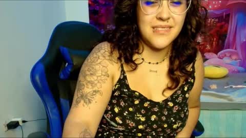    online show from 09/25/25, 09:51