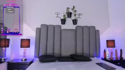 Karol  online show from 02/11/25, 04:44