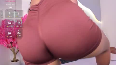 Karol  online show from 10/15/25, 09:04