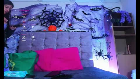 Karol online show from 10/13/25, 02:44