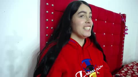 Snapshot of karolay_su chatting on 01/02/25, 06:29 ARIANNA  online show from 01/02/25, 06:29
