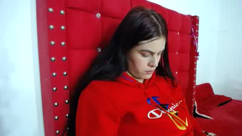 Snapshot of karolay_su chatting on 02/07/25, 03:12 ARIANNA  online show from 02/07/25, 03:12