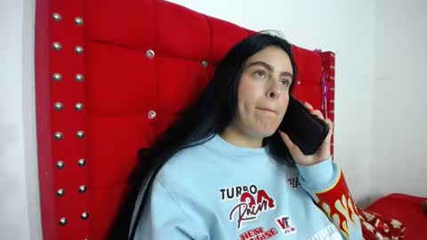 Snapshot of karolay_su chatting on 02/21/25, 05:24 ARIANNA  online show from 02/21/25, 05:24