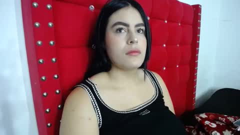 Snapshot of karolay_su chatting on 03/06/25, 10:36 ARIANNA  online show from 03/06/25, 10:36