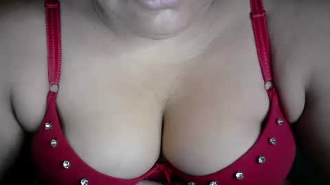 karolbb online show from 12/15/24, 11:12