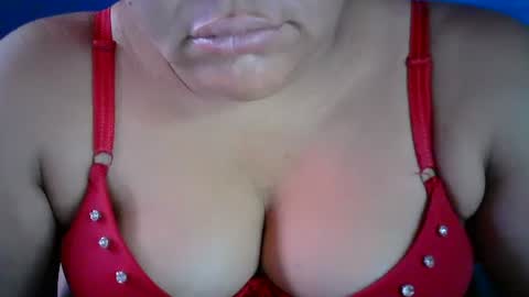 karolbb online show from 12/15/24, 02:16