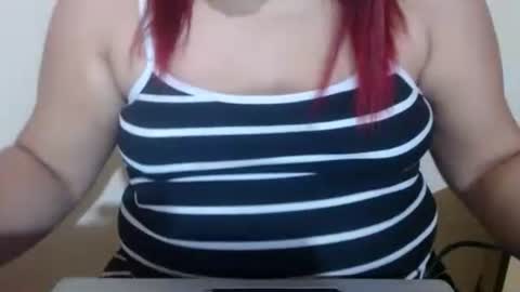 Snapshot of karolbb21 chatting on 02/24/26, 12:14 karolbb21 online show from 02/24/26, 12:14