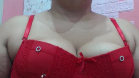 Snapshot of karolbb21 chatting on 03/14/26, 02:11 karolbb21 online show from 03/14/26, 02:11