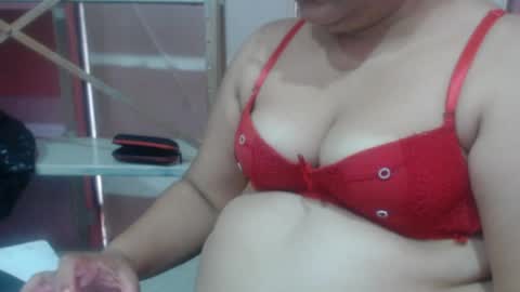 Snapshot of karolbb21 chatting on 03/30/26, 01:45 karolbb21 online show from 03/30/26, 01:45