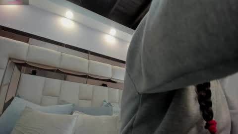 Karol  online show from 10/14/25, 11:44