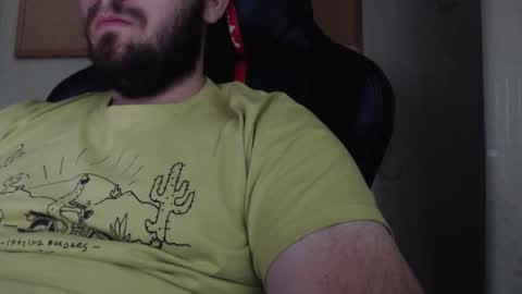 Snapshot of karolhorny96 chatting on 10/10/25, 06:56 Karol online show from 10/10/25, 06:56