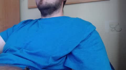 Snapshot of karolhorny96 chatting on 10/17/25, 01:35 Karol online show from 10/17/25, 01:35