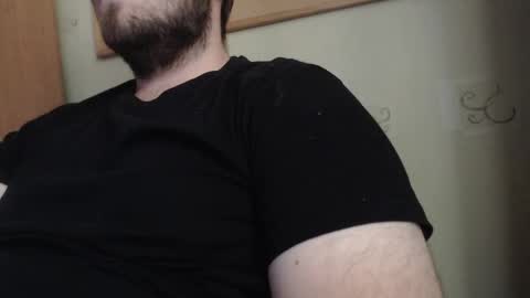 Snapshot of karolhorny96 chatting on 10/26/25, 02:12 Karol online show from 10/26/25, 02:12