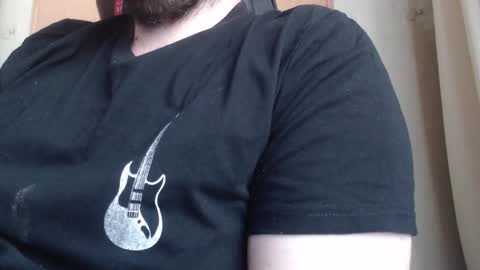 Snapshot of karolhorny96 chatting on 10/31/25, 11:55 Karol online show from 10/31/25, 11:55