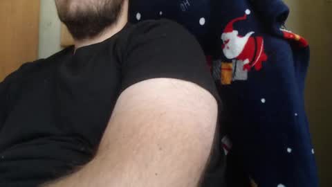 Snapshot of karolhorny96 chatting on 11/01/25, 01:02 Karol online show from 11/01/25, 01:02