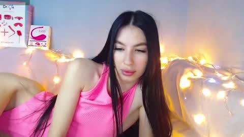 Kira online show from 01/11/25, 07:17
