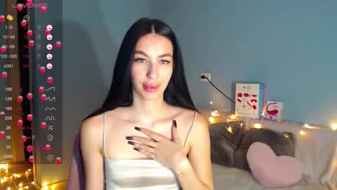 Kira online show from 10/25/25, 01:57