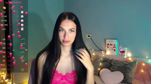Snapshot of karolina_hottie_ chatting on 02/05/26, 01:43 Kira online show from 02/05/26, 01:43